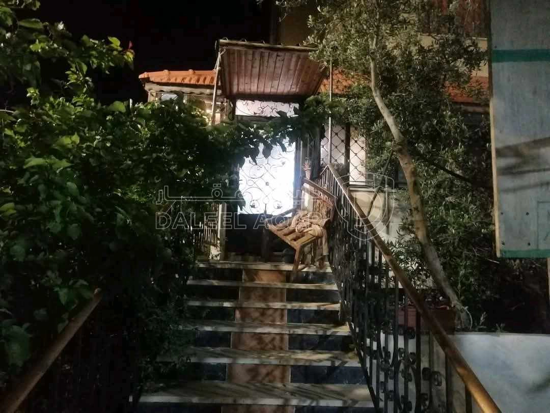 شقة في مقابل منتزه غمدان  - 39,000 دأ - صورة 1