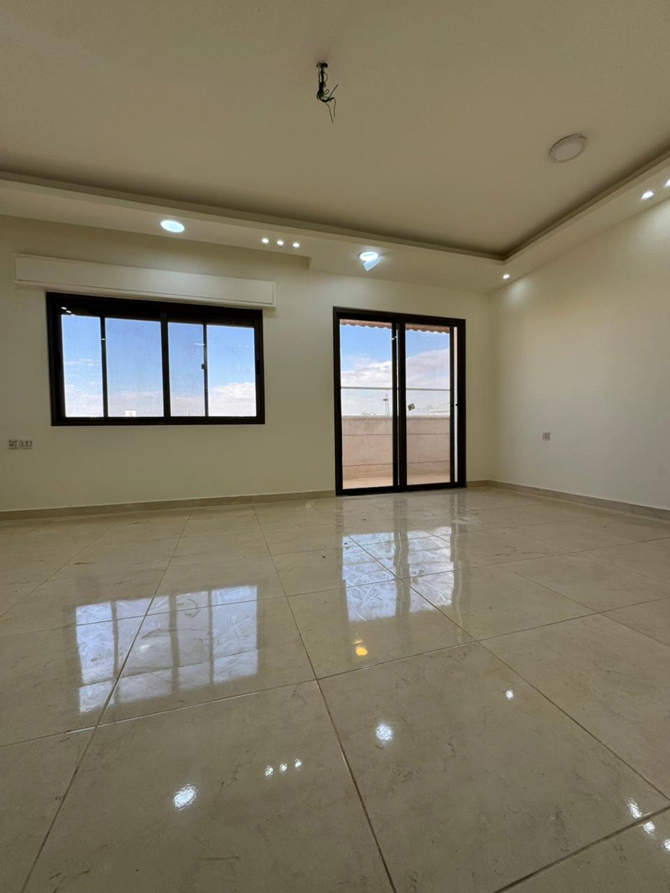 شقة في السكنية الثامنة / العقبة - 85,000 دأ - صورة 1