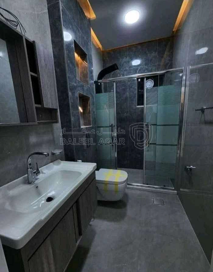 شقة في العقبة السكنية الخامسة - 69,000 دأ - صورة 1
