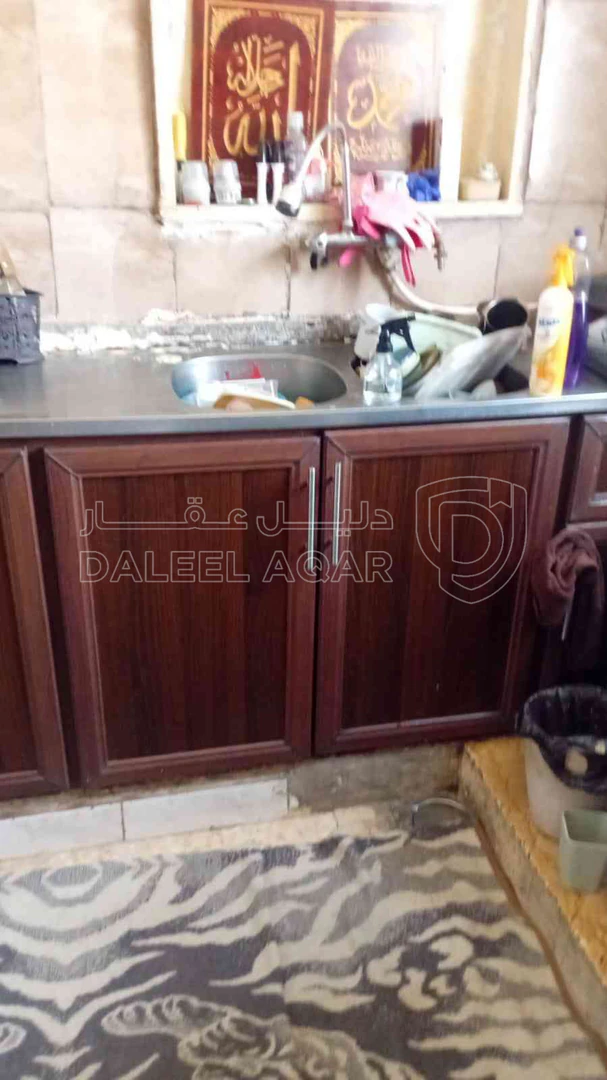 شقة في شقة للبيع في ماركا الإسكان   السعر  قابل للتفاوض  - 15,000 دأ - صورة 1