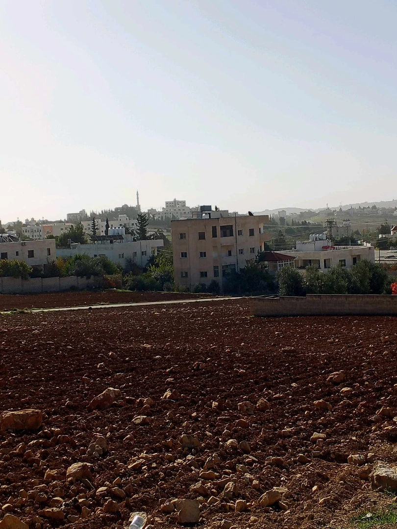 مبنى في ناعور - 150,000 دأ - صورة 1