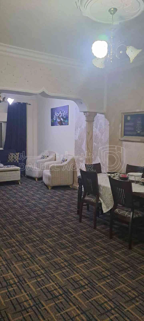 شقة في عمان خلف شارع غوشه بالقرب من مسجد أحد حي الرونق - 60,000 دأ - صورة 1