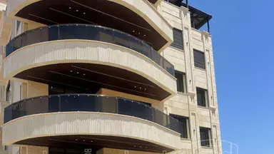 شقة - طريق المطار الحويطي خلف العالمية - 115000 دأ