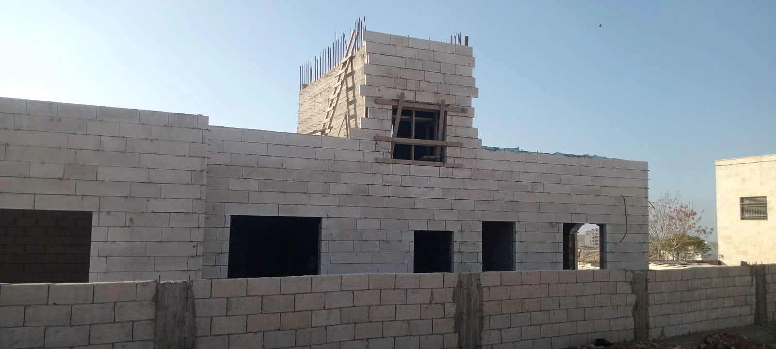 فيلا/منزل في شفابدران حوض المقرن قريب من مسجد الشمري  - 180,000 دأ - صورة 1