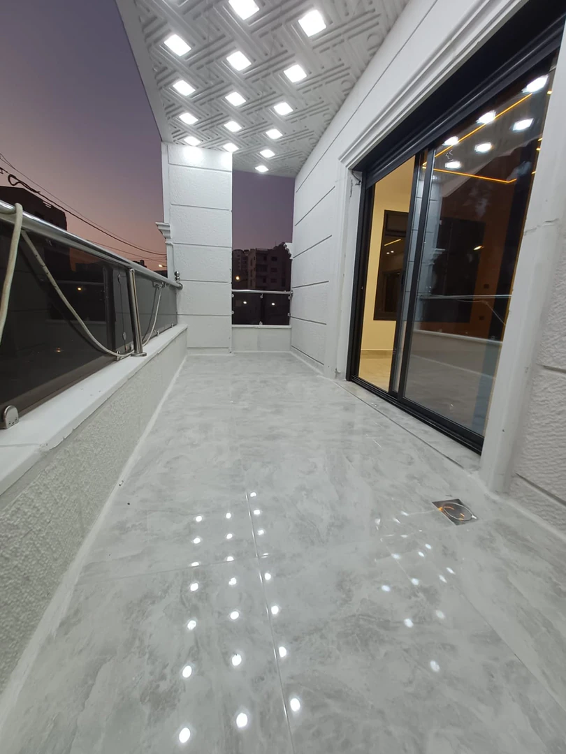شقة في بالقرب من أسواق جبر - 63,000 دأ - صورة 1