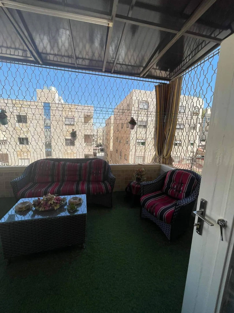 شقة في ضاحية الاستقلال  - 46,000 دأ - صورة 1