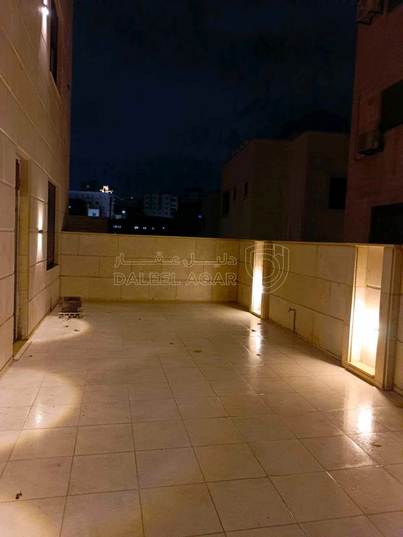 شقة في البنيات - 130,000 دأ - صورة 1