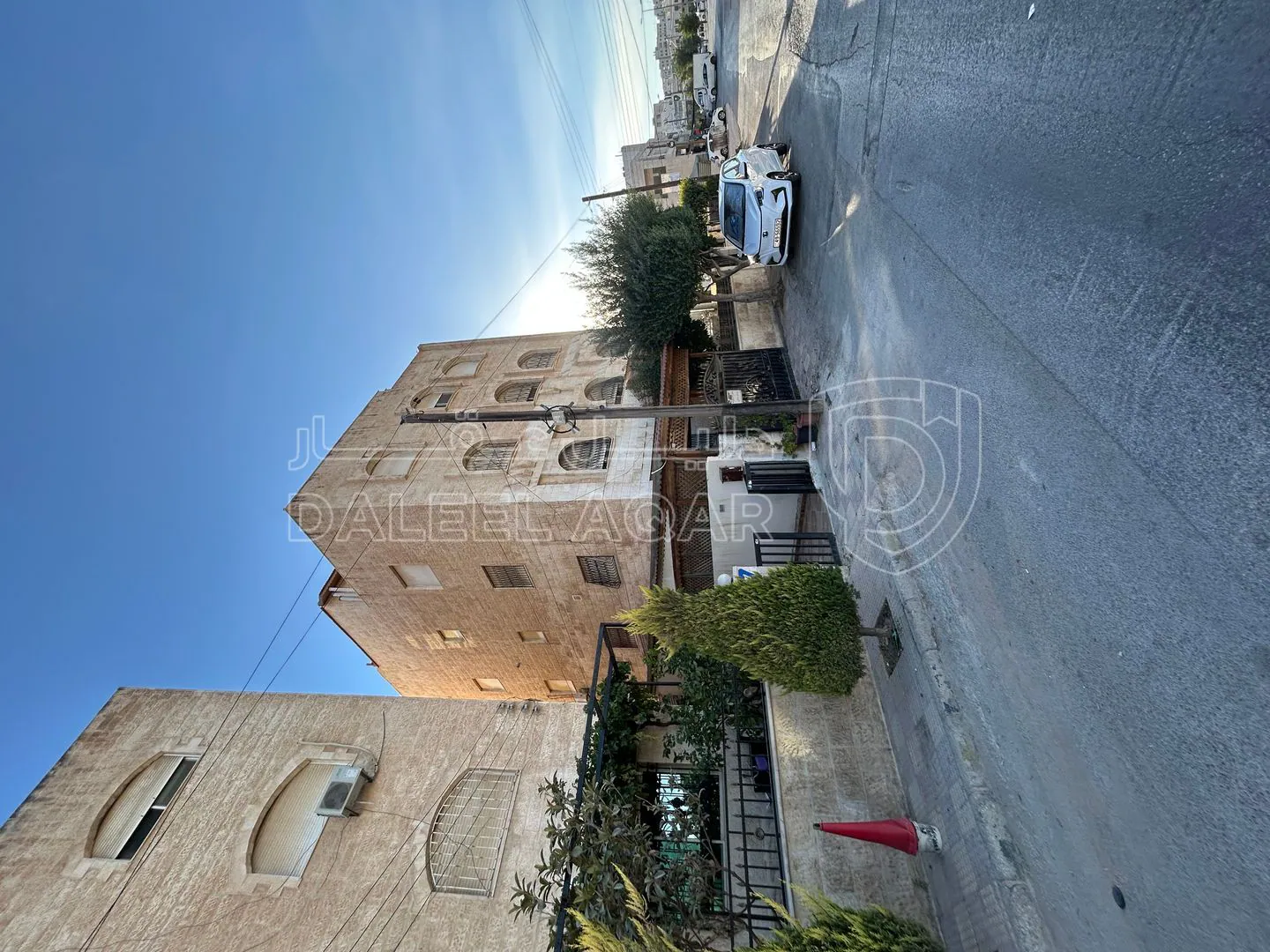 مبنى في عماره مكونه من ٤ طوابق - 320,000 دأ - صورة 1