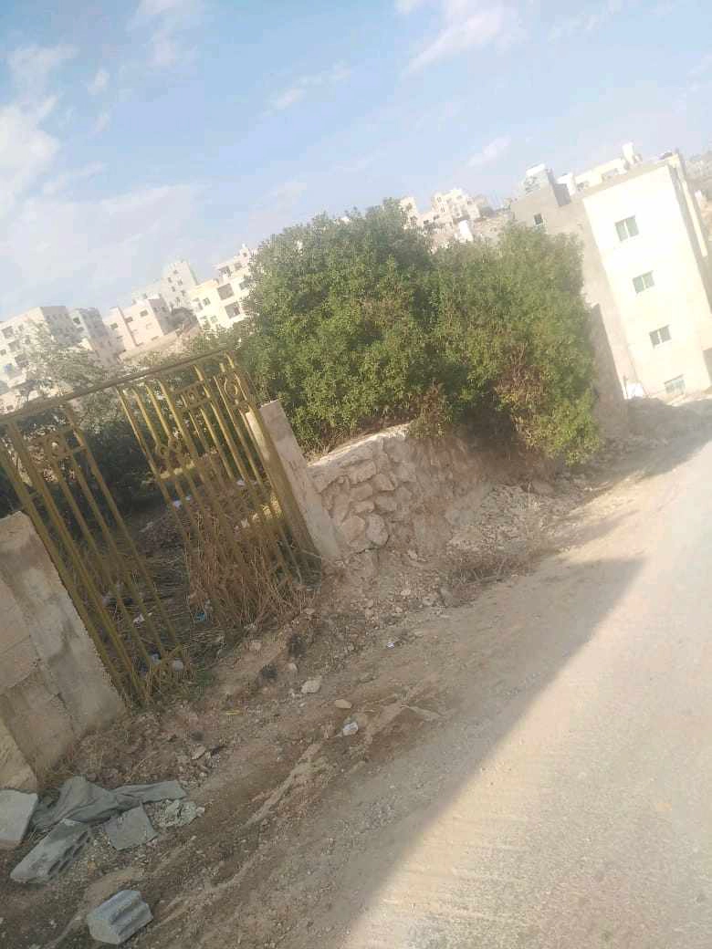 أرض في عمان ام نوارة ٤ بالقرب من مسجد الحاجة سعاد  - 58,000 دأ - صورة 1