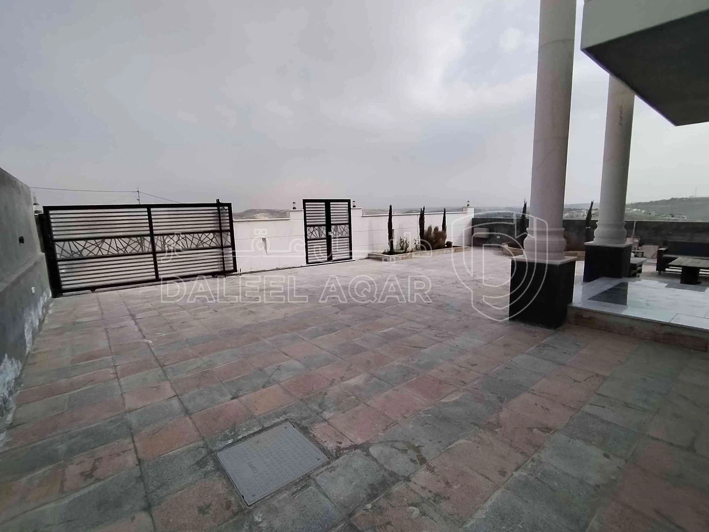 فيلا/منزل في جبل النصر /المغيرات  - 185,000 دأ - صورة 1