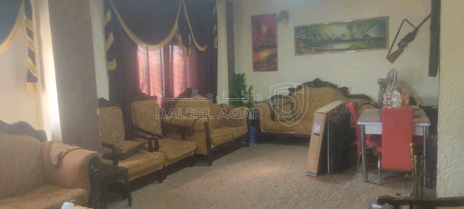 أرض في قطعة أرض مع منزل طابقين بسعر مغري جدا  - 70,000 دأ - صورة 1