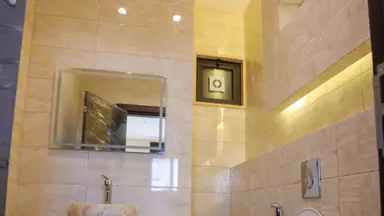 شقة في عبدون - 185,000 دأ - صورة NaN