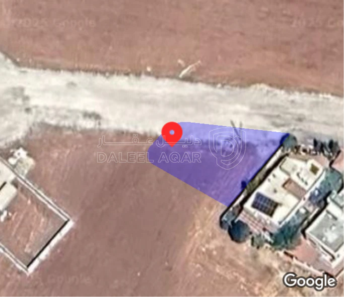 أرض في عمان جاوا قرية نافع خريبة السوق - 48,000 دأ - صورة 1