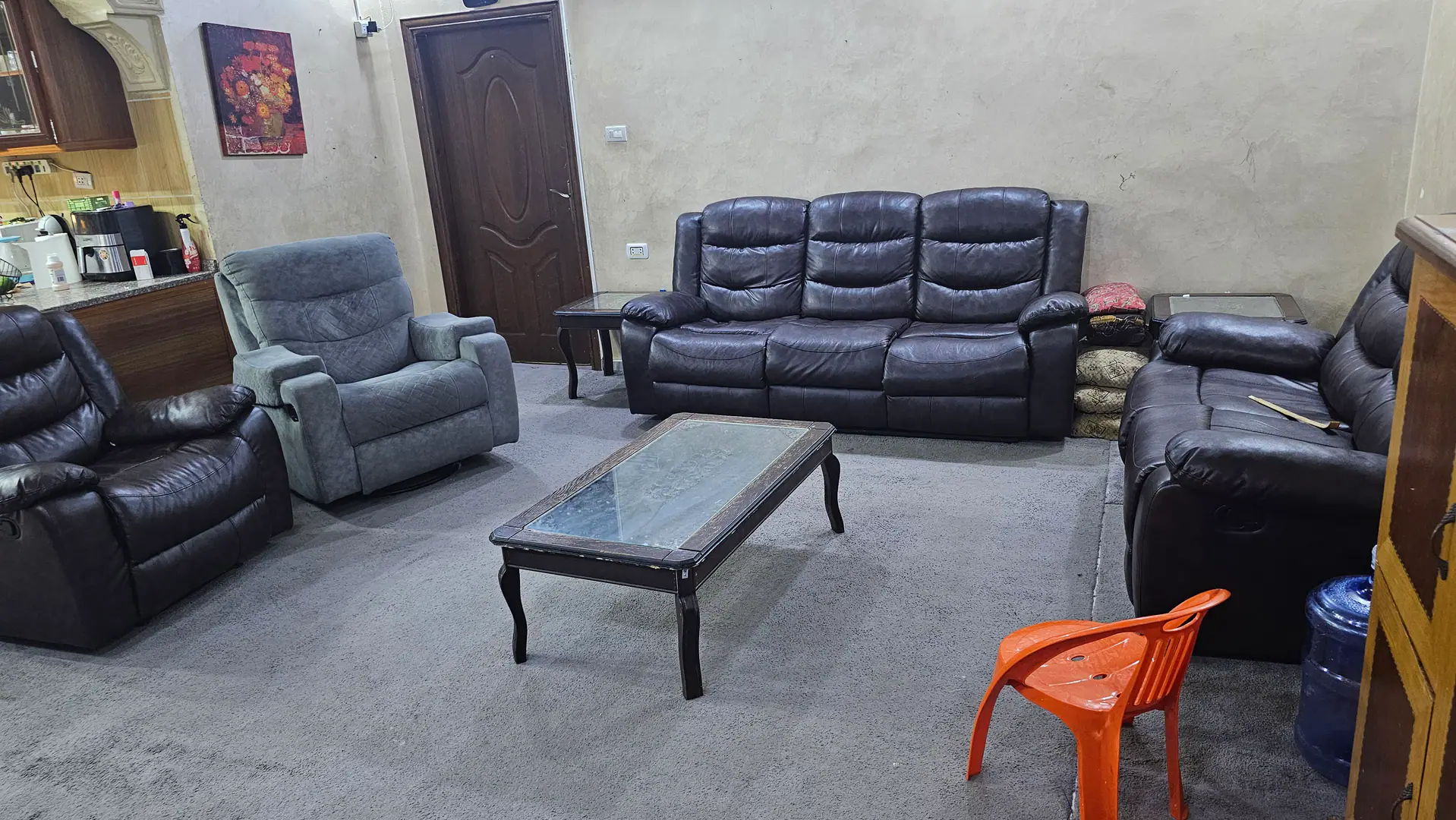 شقة في حي الورود - 55,000 دأ - صورة 1