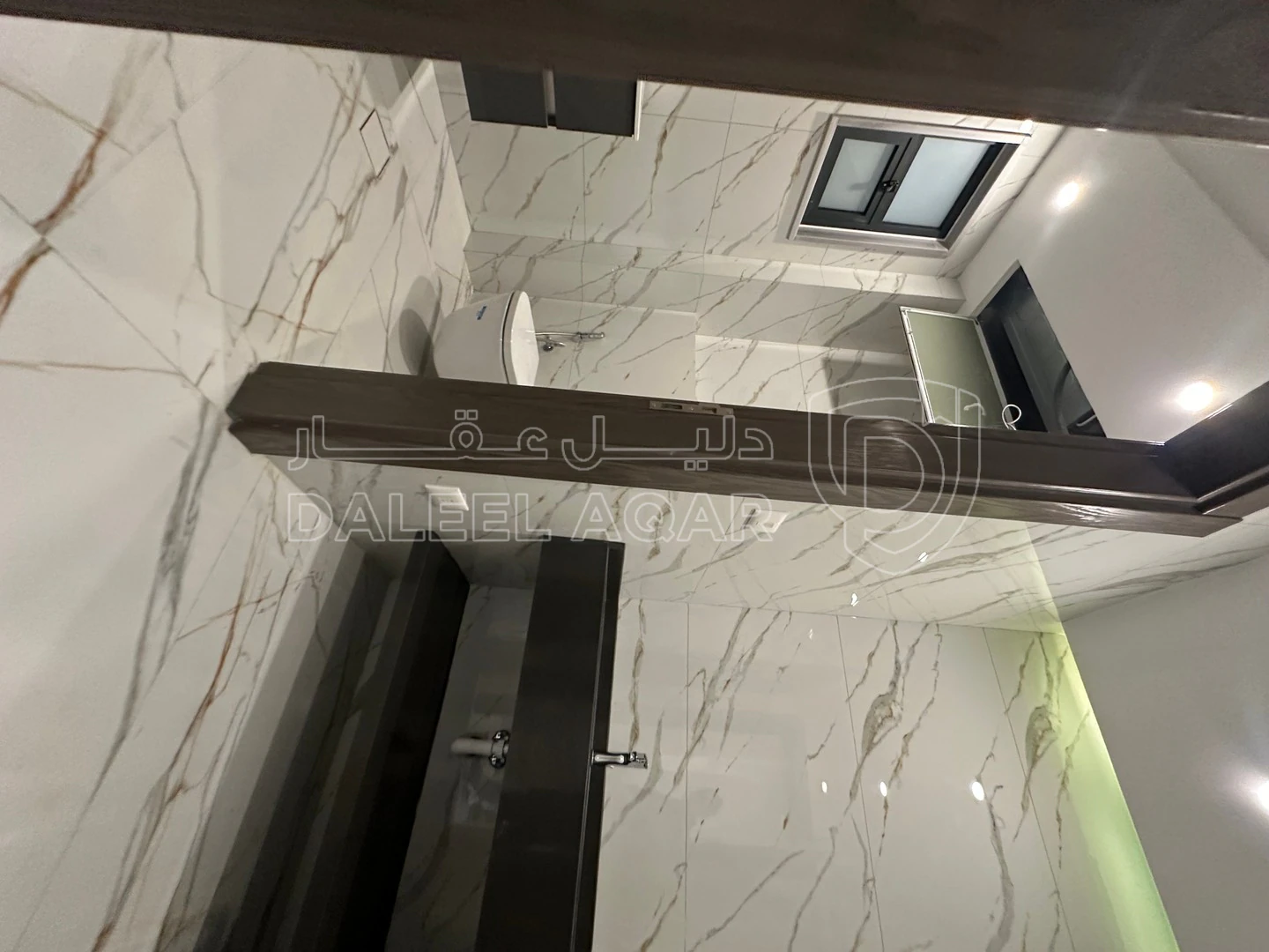 شقة في ضاحية النخيل قرب بنك اتحاد - 185,000 دأ - صورة 1