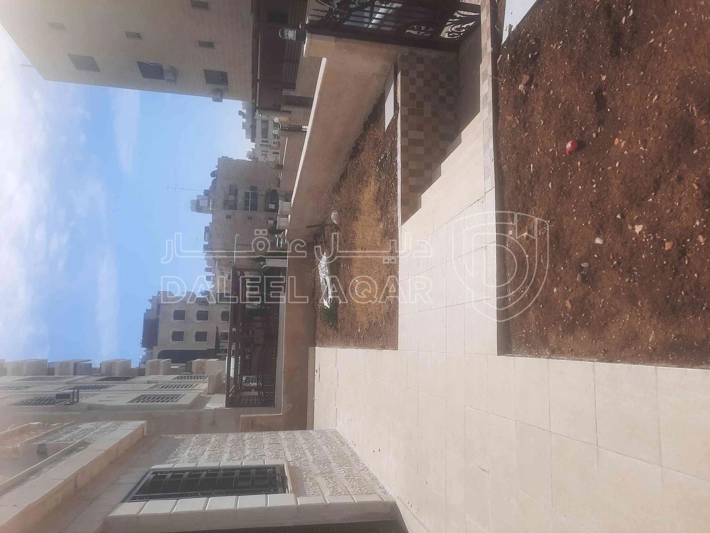 شقة في شقة ارضية مع حدائق للبيع في عرجان - 115,000 دأ - صورة 1