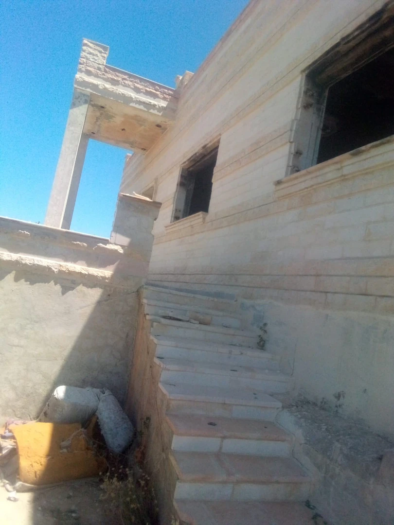 أرض في شارع الاردن  - 450,000 دأ - صورة 1
