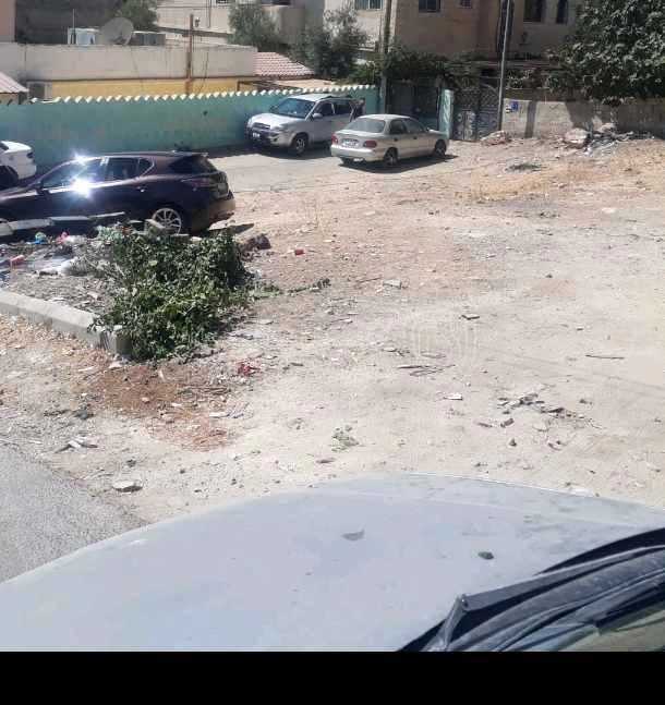 أرض في قطعة أرض مثالية للبناء واجهه شرقيه ٢٥ متر  - 89,000 دأ - صورة 1