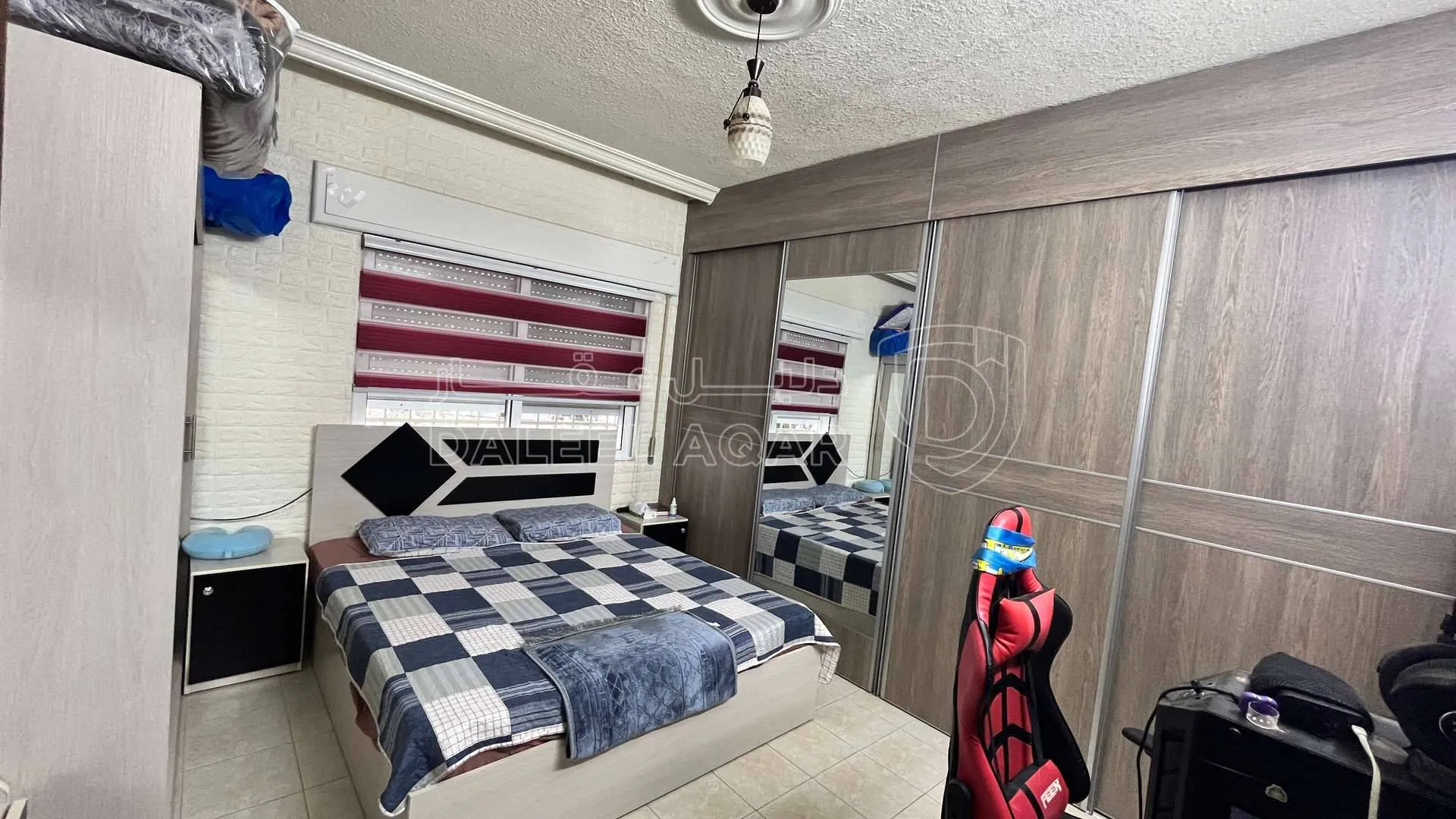 شقة في 🏡 للبيع – شقة بإطلالة ساحرة على وادي الشجرة ومنطقة الدبابنة / السلط – إسكان المهندسين - 65,000 دأ - صورة 1