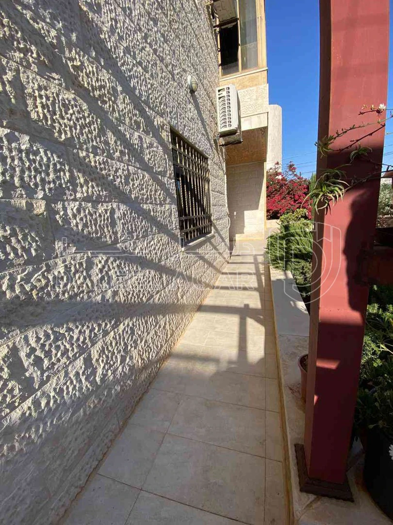 شقة في عين الباشا اول قاقيش عماره ٣٤ ط ارضي - 78,000 دأ - صورة 1