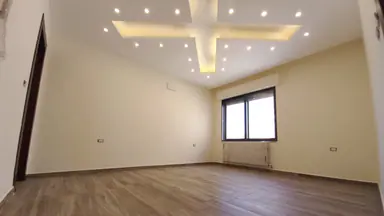 شقة - مرج الحمام بجانب مدرسة الراهبات الوردية - 110000 دأ