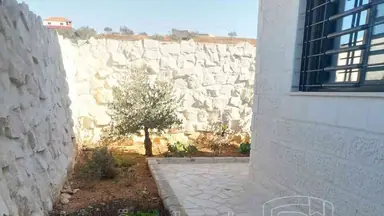 فيلا/منزل في عمان جاوا - 135,000 دأ - صورة NaN
