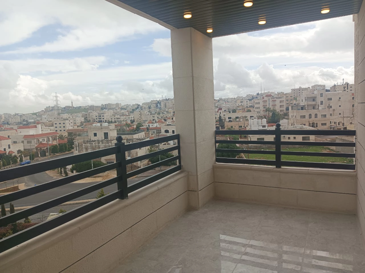 شقة في عمان - ابو علندا  - 75,000 دأ - صورة 1