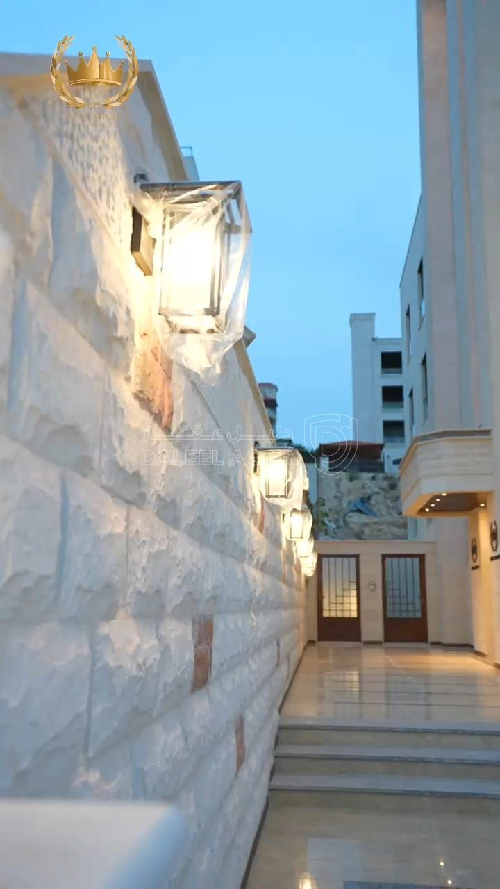 شقة في طريق_المطار - قرب جامعة_البترا - 72,000 دأ - صورة 1