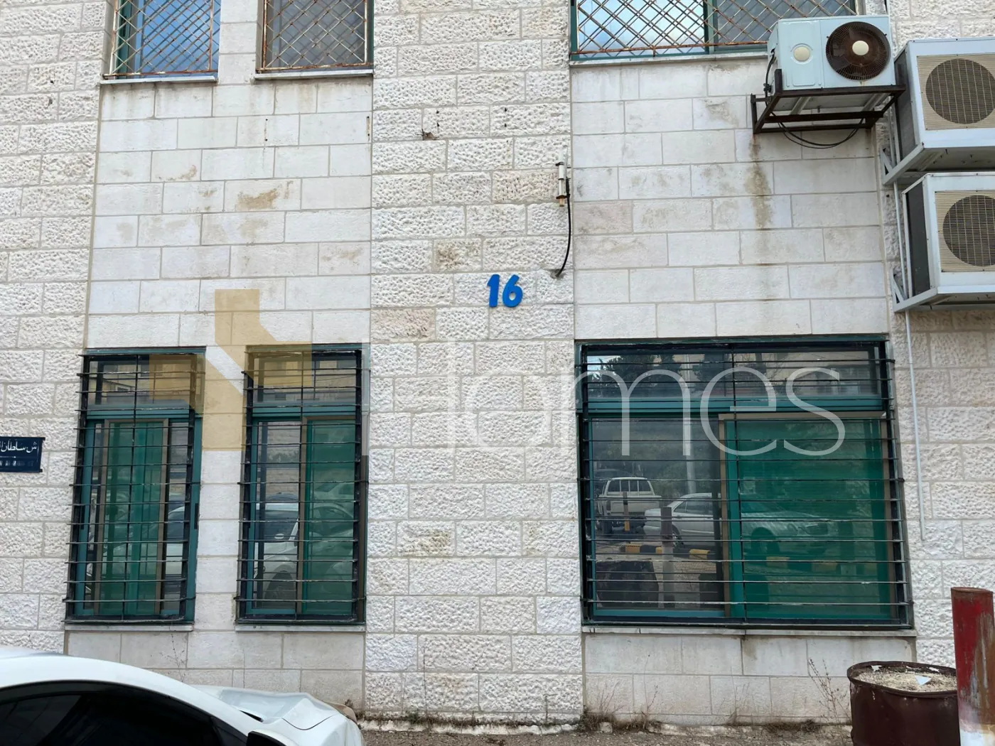 مكتب/تجاري في ش. عبدالله غوشة  - 125,000 دأ - صورة 1