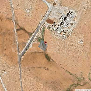 أرض في الماضونة - امام الجمرك الجديد مباشرة  - 38,500 دأ - صورة 1