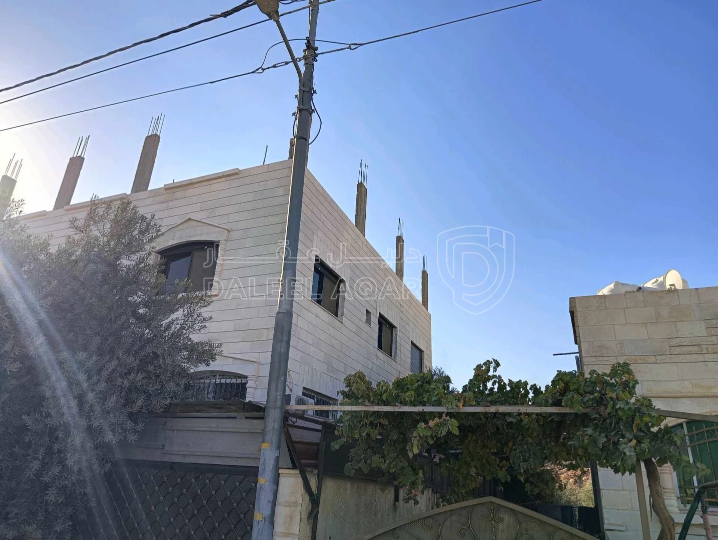 فيلا/منزل في عمان منطقه البيضاء بالقرب من مسجد نوره - 150,000 دأ - صورة 1