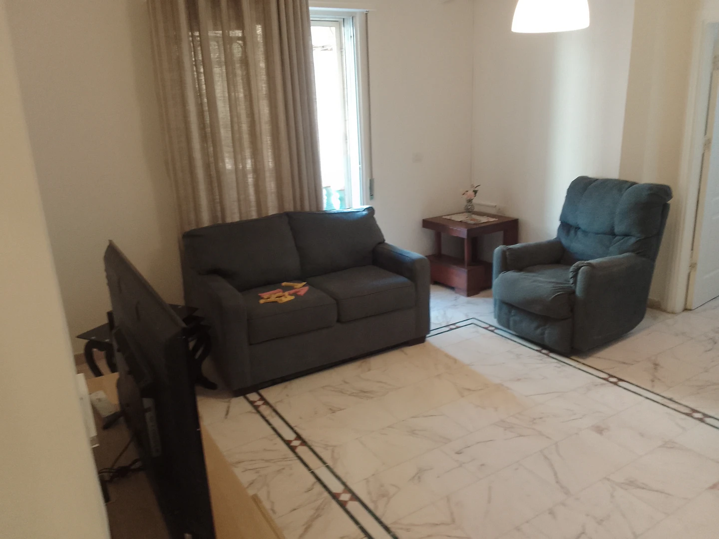 شقة في دير غبار خلف صيدلية جونيا  - 145,000 دأ - صورة 1