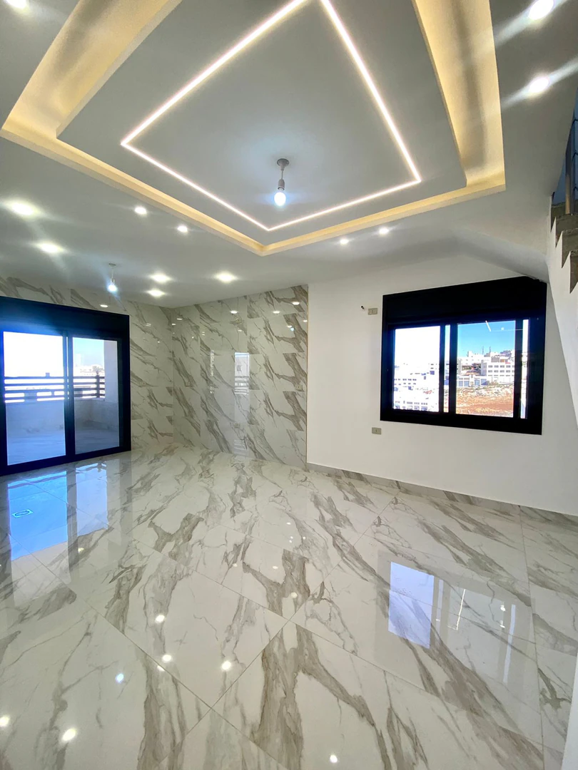 شقة في جنوب عمان - أبو علندا  - 75,000 دأ - صورة 1