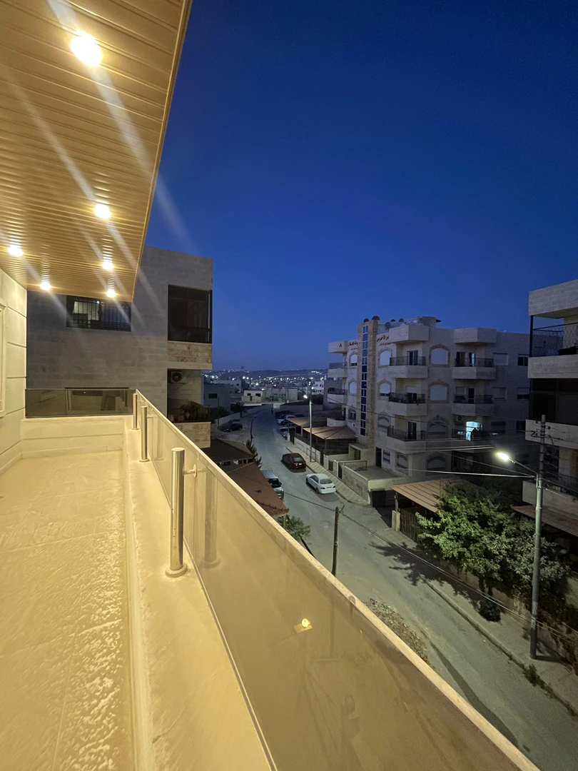 شقة في قرب الراعي مول - 55,000 دأ - صورة 1