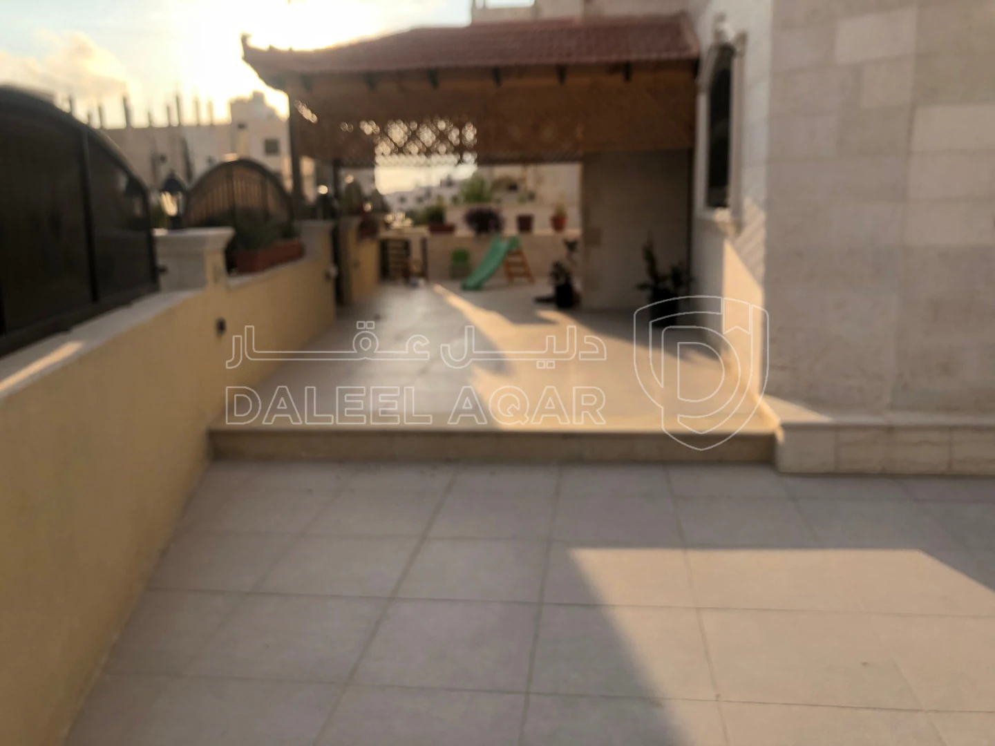 فيلا/منزل في فيلا متلاصقه مميزه جدا بسعر مغري - 190,000 دأ - صورة 1