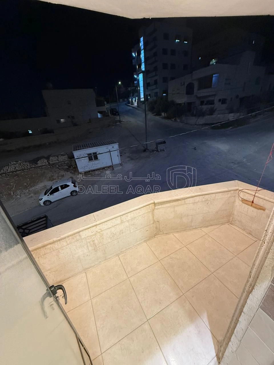 شقة في قرب اشارة الغاز - خلف مدارس الارتقاء  - 47,000 دأ - صورة 1