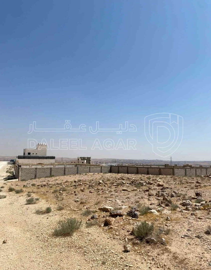 أرض في أرض لقطة شارع المية مقابل الجمرك الجديد  - 28,000 دأ - صورة 1