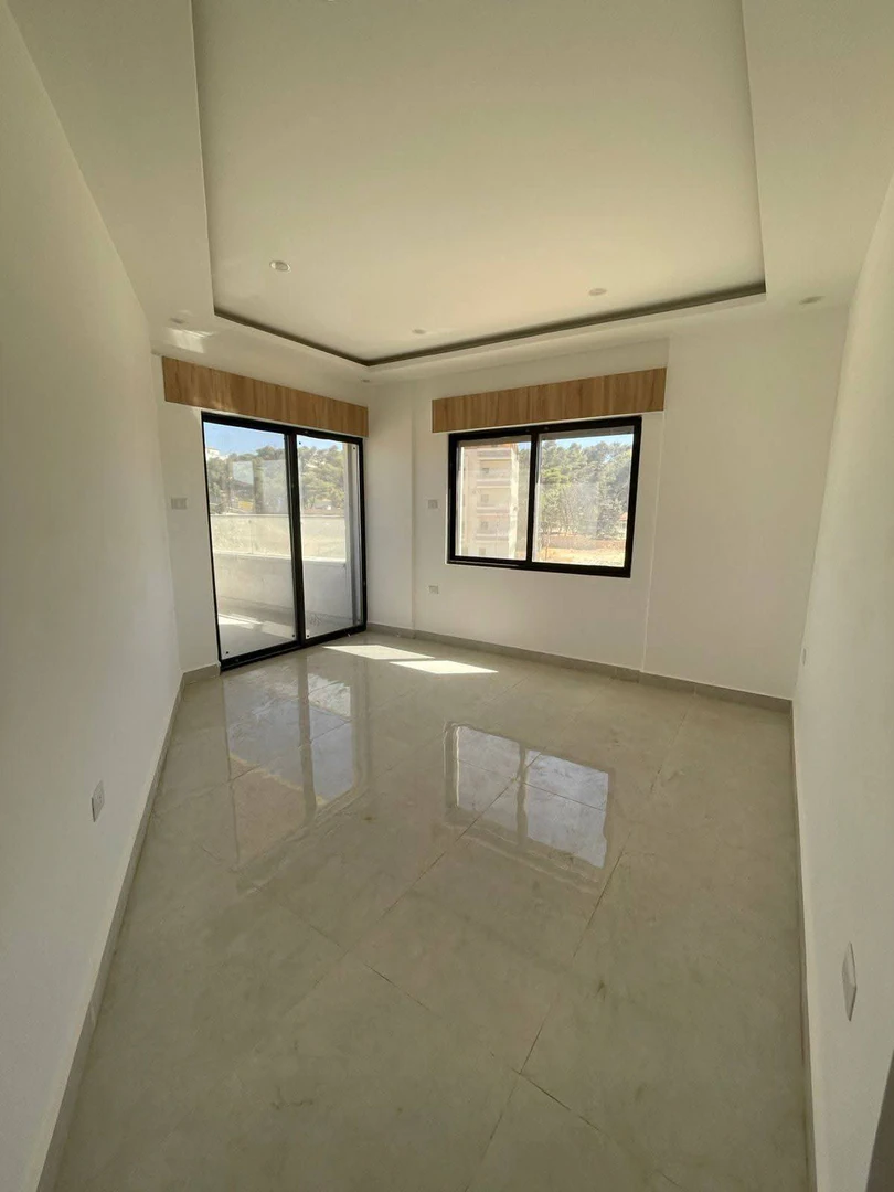 شقة في عمان - شارع الاردن - 69,000 دأ - صورة 1