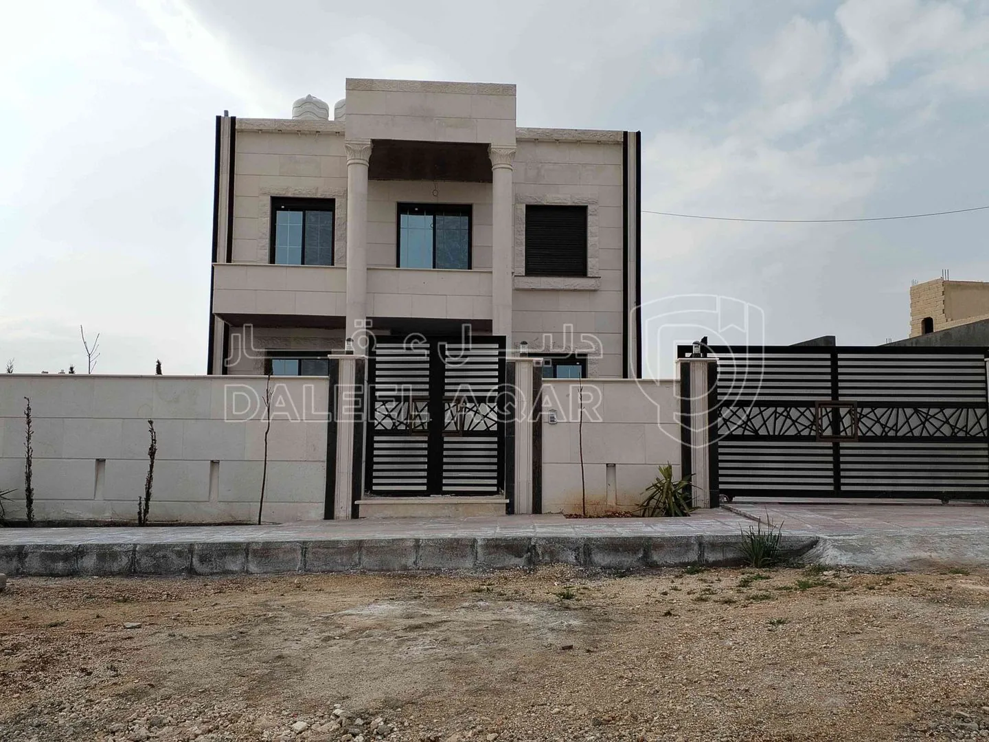 فيلا/منزل في جبل النصر /المغيرات  - 185,000 دأ - صورة 1