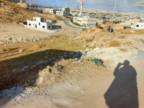 أرض في المغيرات - حي التقوى مقابل مسجد شهية ابو جاموس - 45,000 دأ - صورة NaN