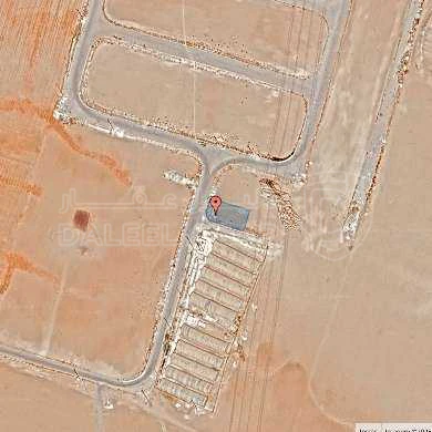 أرض في قرية الصلاحية - امتداد طريق المطار - 27,500 دأ - صورة 1