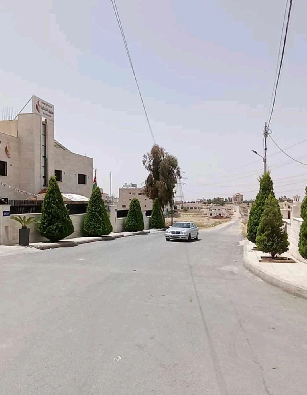 أرض في بالقرب من إسكان أشكو - 75,000 دأ - صورة 1