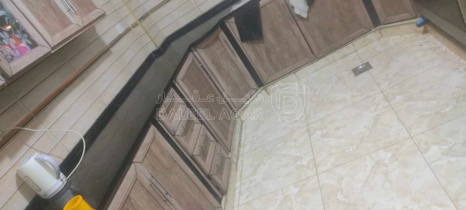 أرض في قطعة أرض مع منزل طابقين بسعر مغري جدا  - 70,000 دأ - صورة 1