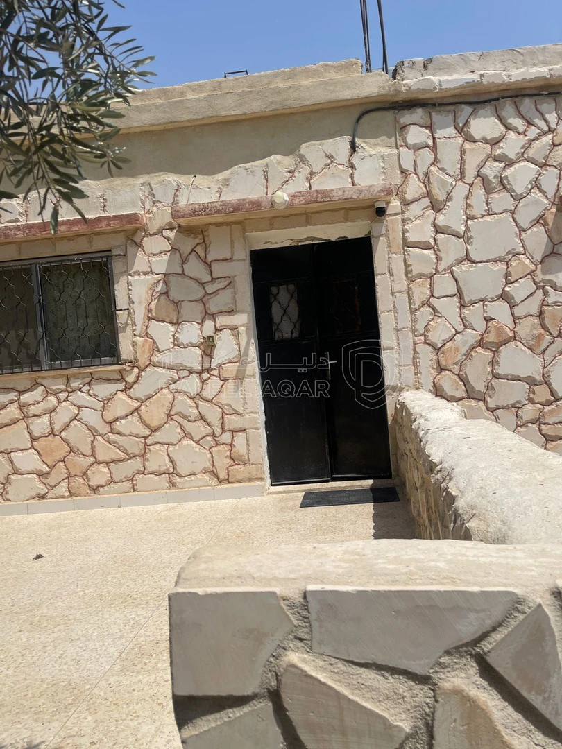مبنى في بالقرب من مسجد صلاح الدين ومحكمة بداية الرصيفة ال - 85,000 دأ - صورة 1