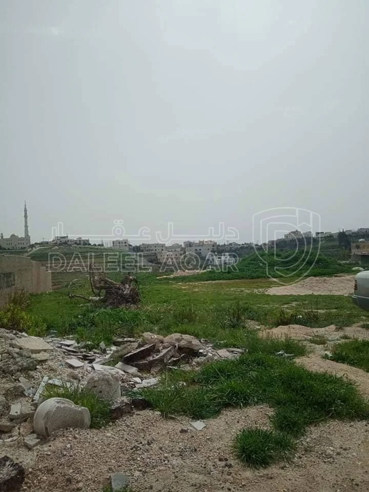 أرض في شارع رشيد عريقات عمان الاردن  - 128,000 دأ - صورة 1