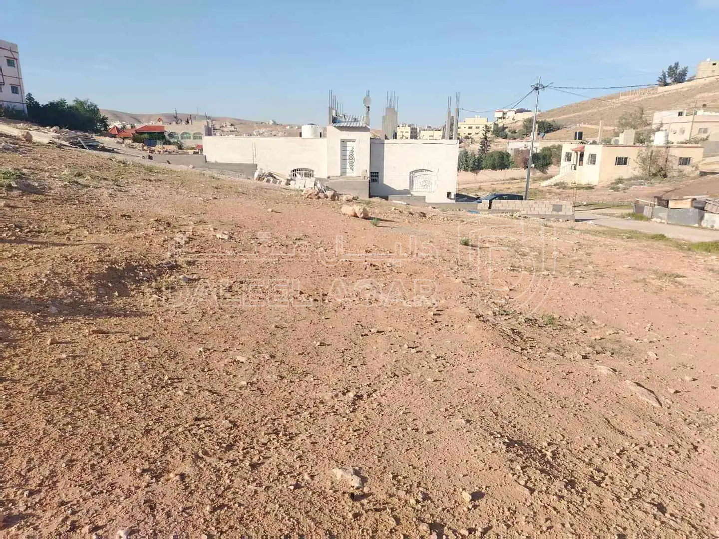 أرض في الزرقاء حي الأحمد قرب سجن بيرين - 15,000 دأ - صورة 1