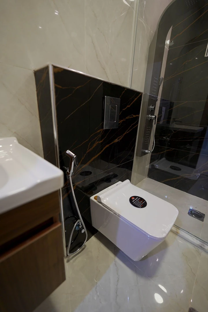 شقة في قرية صويلح - 69,000 دأ - صورة 1