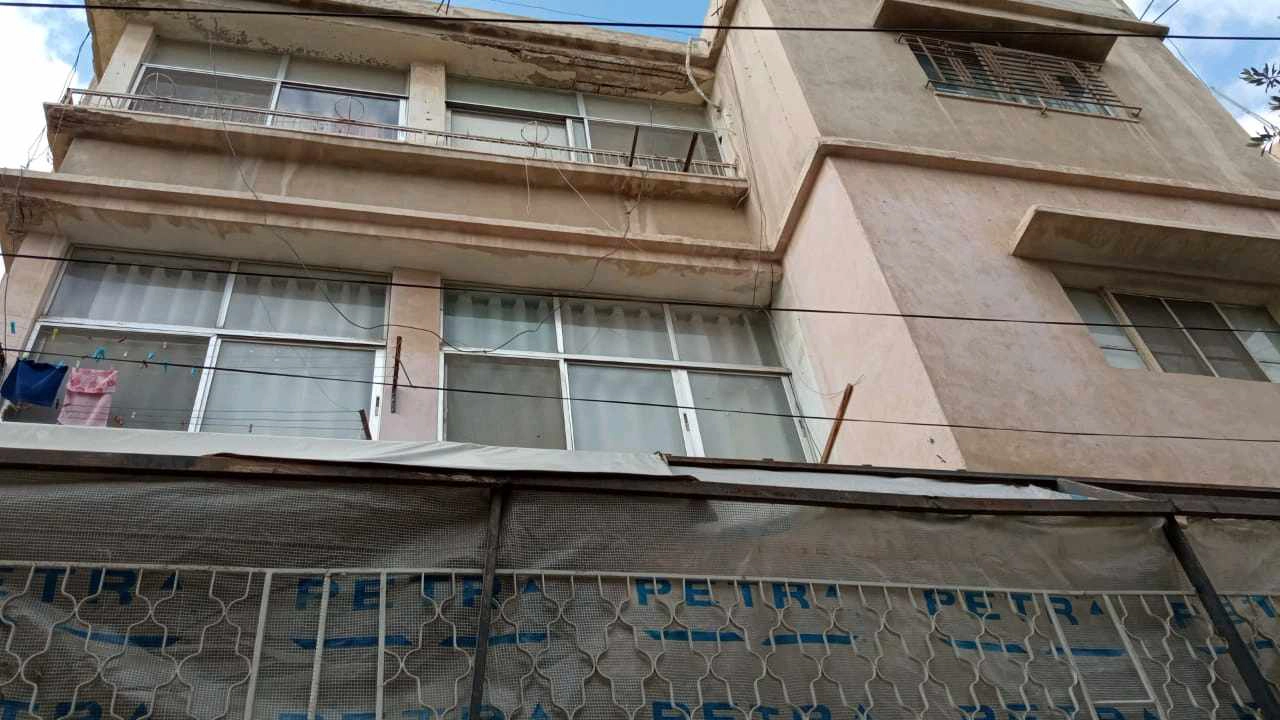 مبنى في الزرقاء - 50,000 دأ - صورة 1