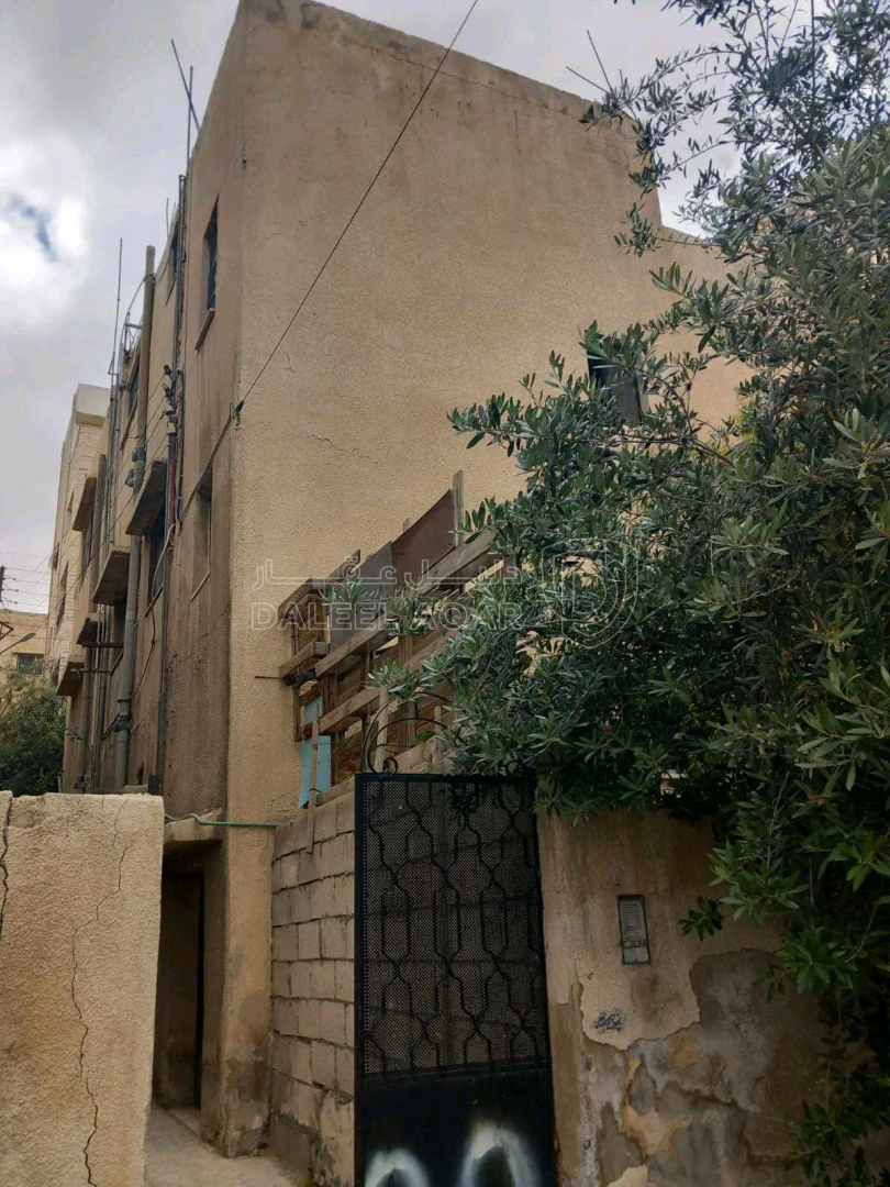 مبنى في مبنى سكني للاستثمار بسعر نار - 60,000 دأ - صورة 1