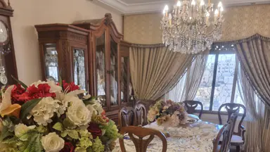 شقة في شقه في ضاحيه الرشيد 295م مع روف للبيع  - 100,000 دأ - صورة NaN